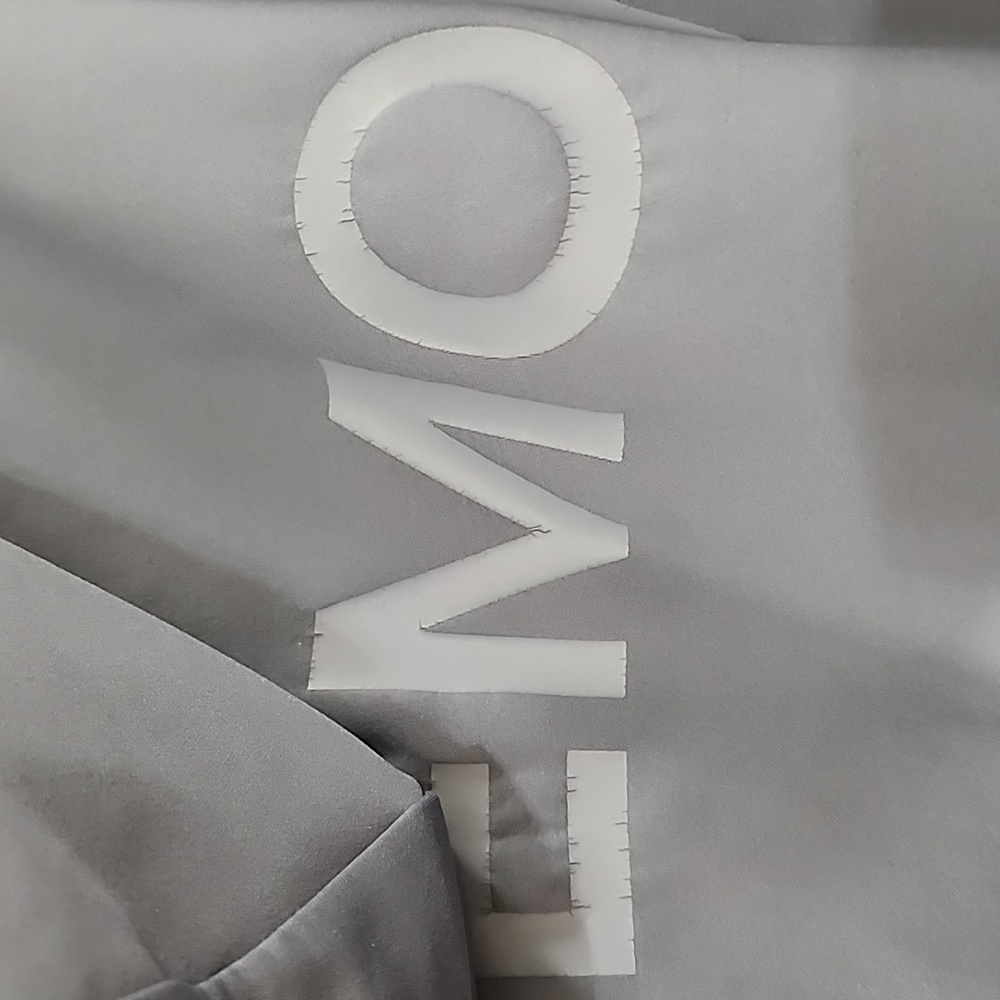 Lululemon Shaped Jacket Expression in Sterling EUC - Picture 6 of 11